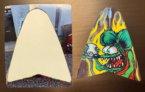 Meericle MFG "Green Fink Door" Sticker