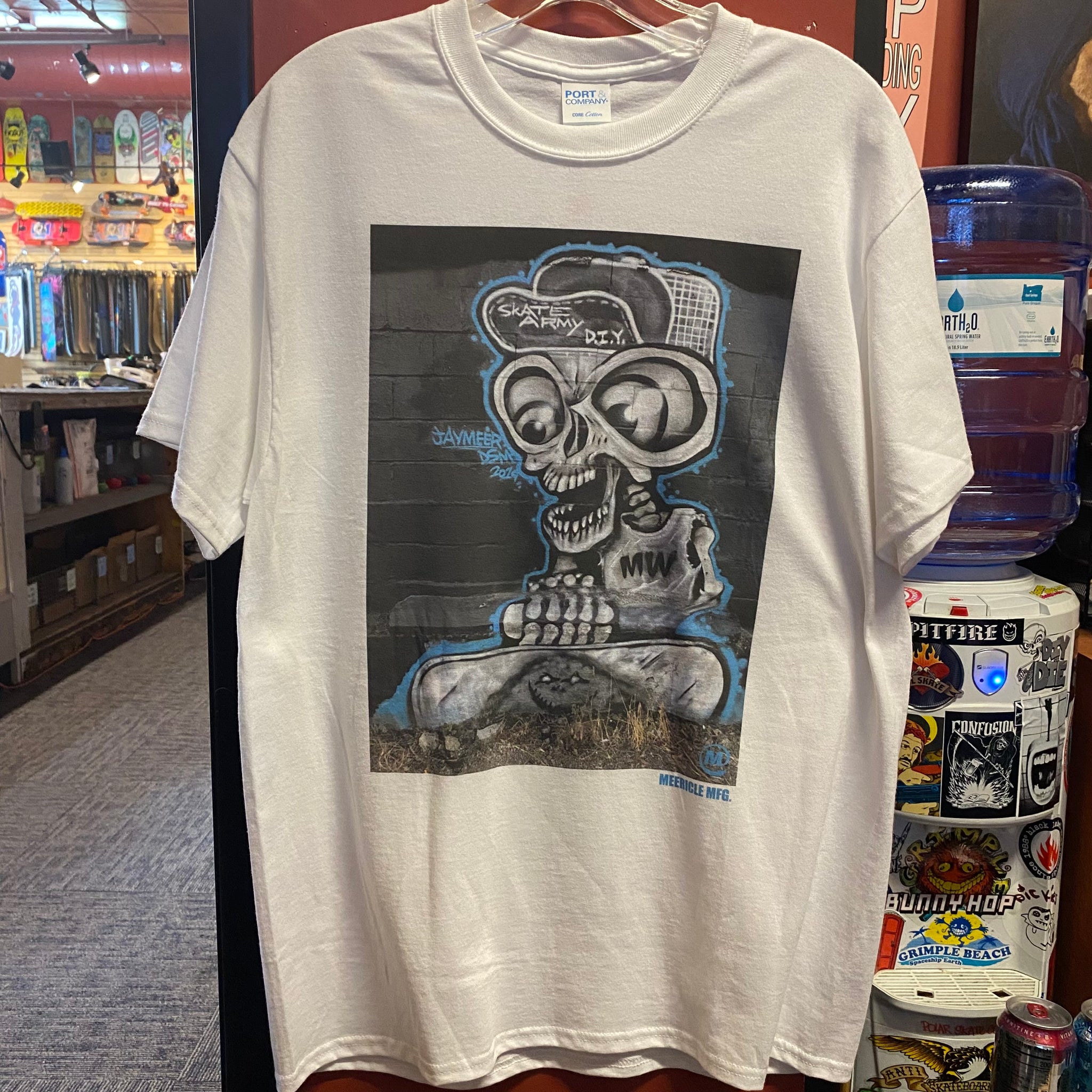 Meericle MFG "Skate Army Skeleton" T-Shirt